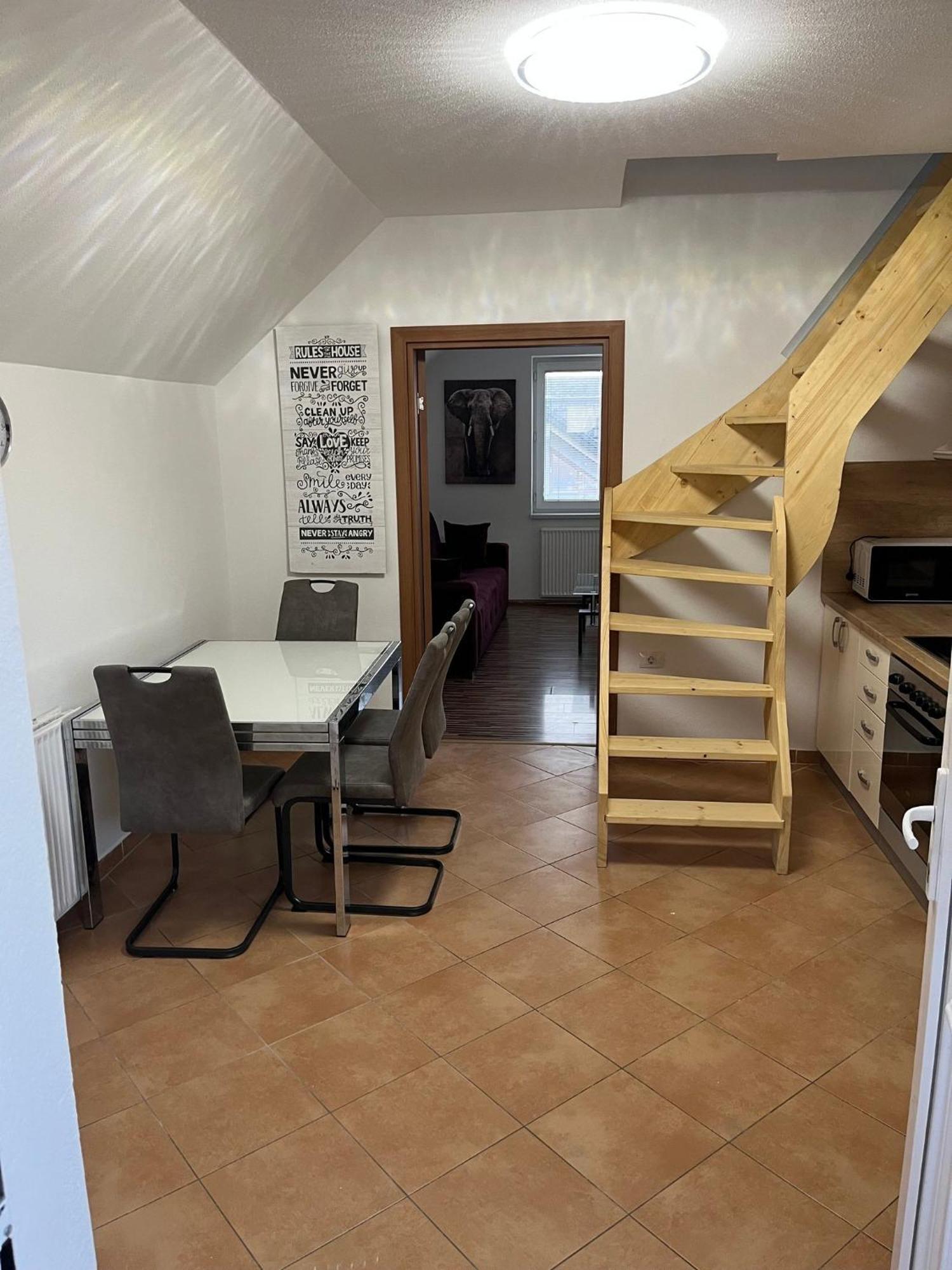 Apartments Malivojevic Zirovnica Room photo
