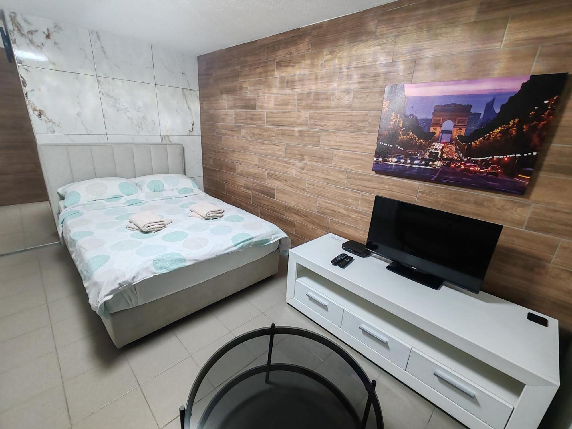 Apartments Malivojevic Zirovnica Room photo