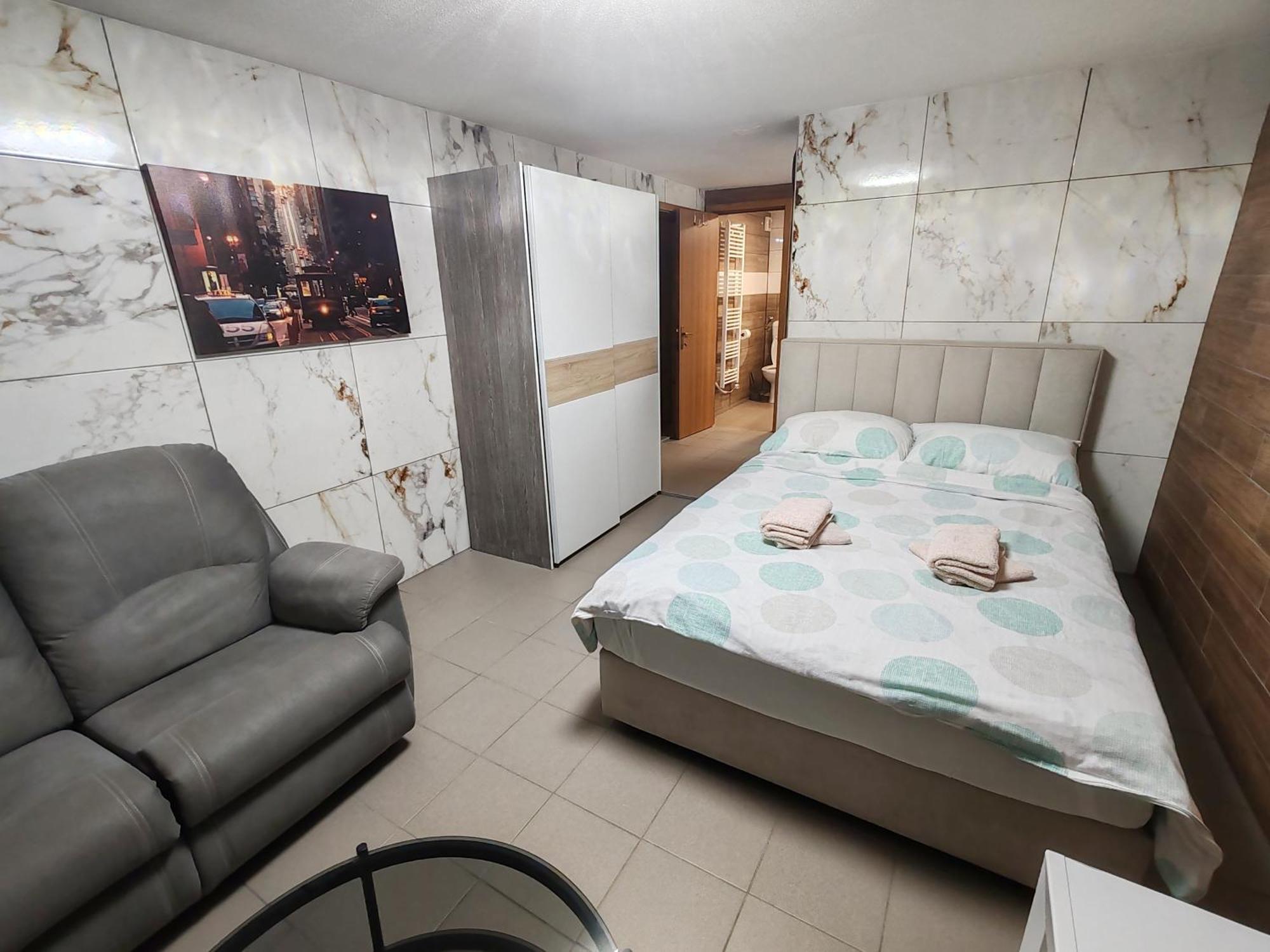 Apartments Malivojevic Zirovnica Room photo